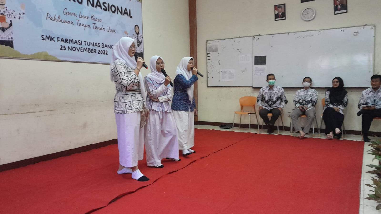 Foto 1 Hari Guru